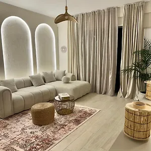 Lungomare Luxury Sea View Apartment Vlorë